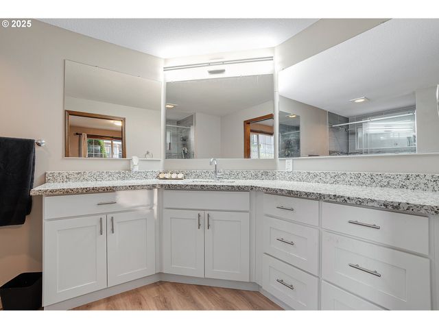 20168 Sw TILLAMOOK Ct, Tualatin, OR 97062