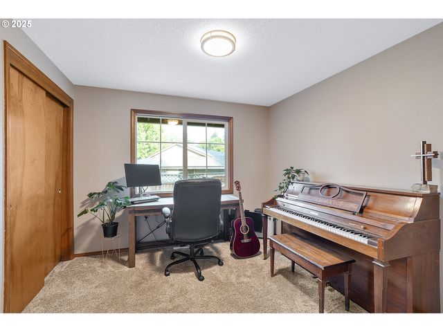 20168 Sw TILLAMOOK Ct, Tualatin, OR 97062