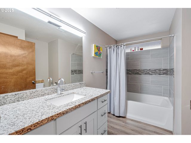 20168 Sw TILLAMOOK Ct, Tualatin, OR 97062