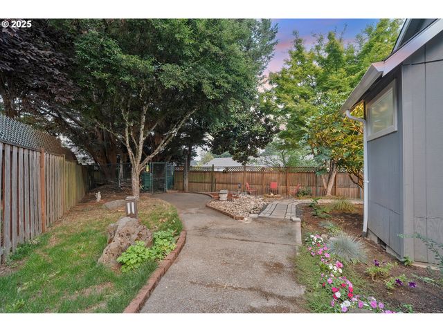 20168 Sw TILLAMOOK Ct, Tualatin, OR 97062