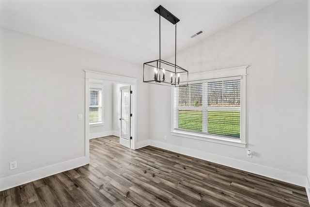 749 Brownlow Road, White House, TN 37188