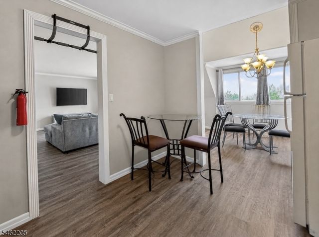 466 Pompton Ave F, Cedar Grove Twp., NJ 07009