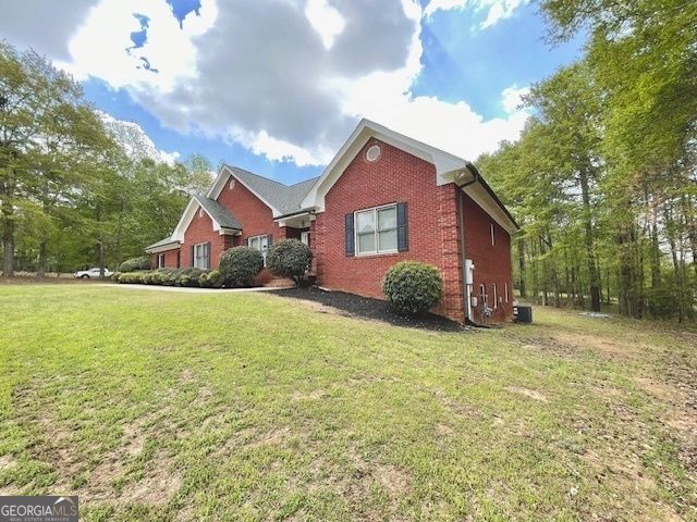 512 Clearwater Drive, Mcdonough, GA 30252