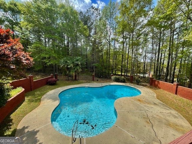 512 Clearwater Drive, Mcdonough, GA 30252