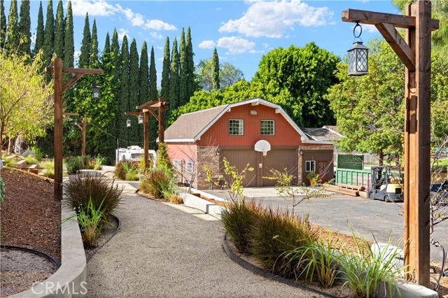 5981 Lakeview Avenue, Yorba Linda, CA 92886