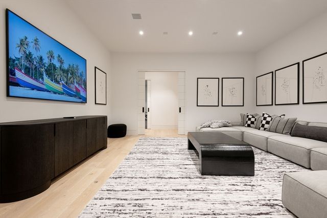 30 Devon The Dips, Nantucket, MA 02554