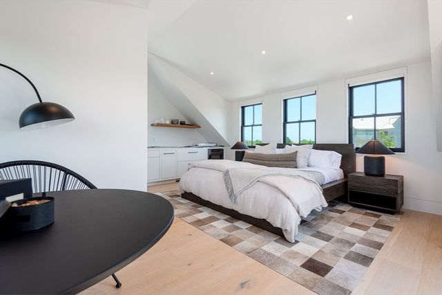 30 Devon The Dips, Nantucket, MA 02554