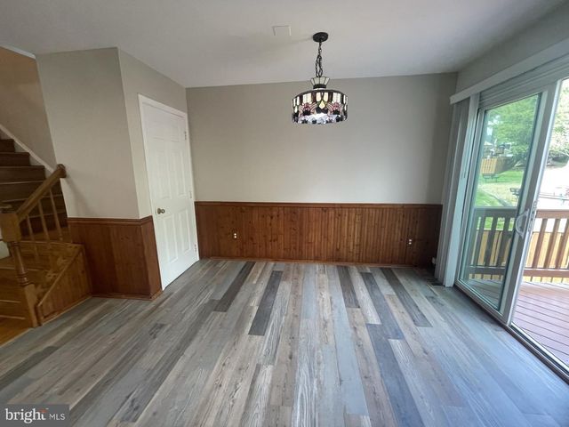 8845 EAGLE ROCK LN, Springfield, VA 22153