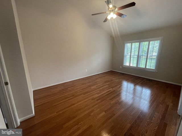 8845 EAGLE ROCK LN, Springfield, VA 22153