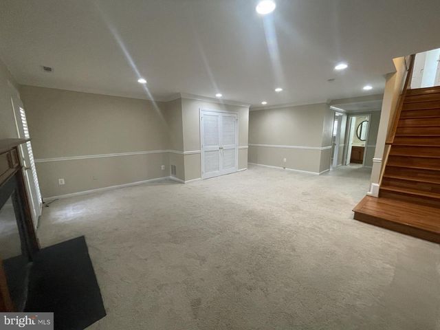 8845 EAGLE ROCK LN, Springfield, VA 22153
