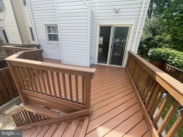 8845 EAGLE ROCK LN, Springfield, VA 22153