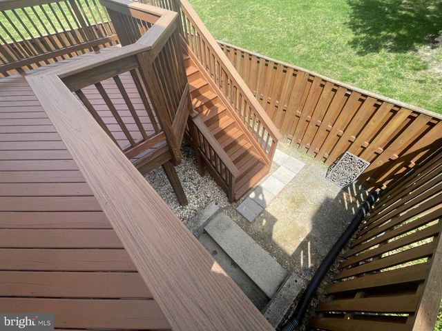 8845 EAGLE ROCK LN, Springfield, VA 22153