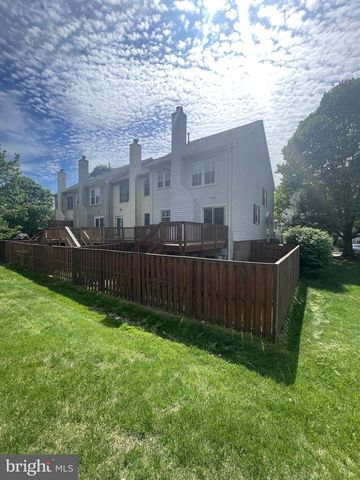 8845 EAGLE ROCK LN, Springfield, VA 22153