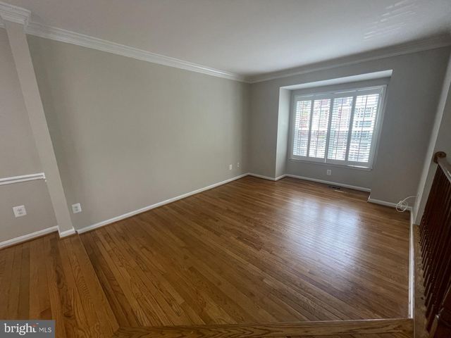 8845 EAGLE ROCK LN, Springfield, VA 22153