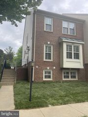 8845 EAGLE ROCK LN, Springfield, VA 22153