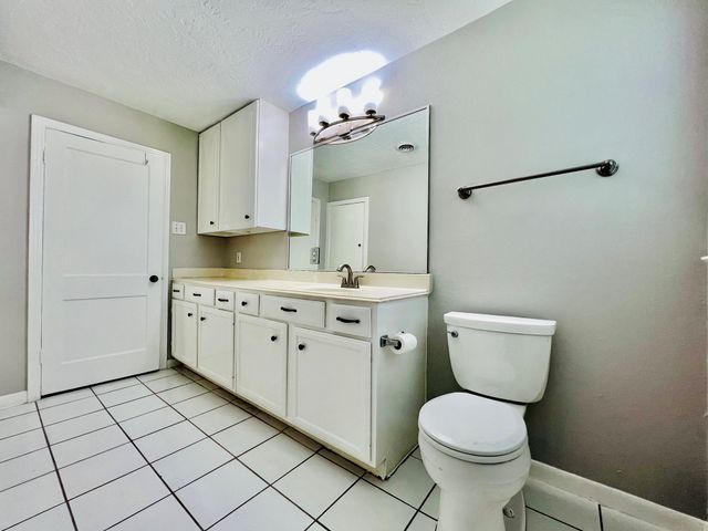 5124 Beech Street, Bellaire, TX 77401