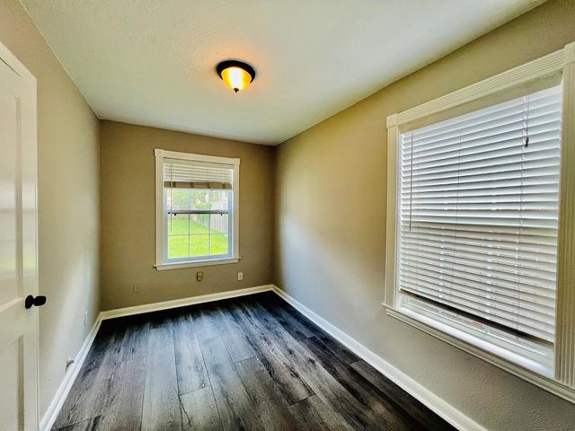 5124 Beech Street, Bellaire, TX 77401