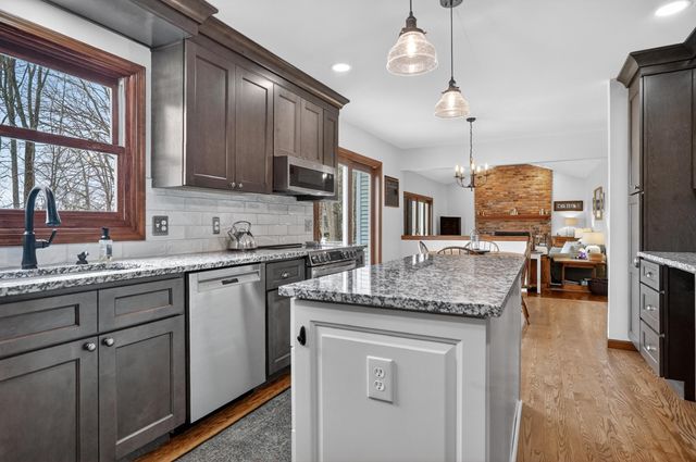 10434 Sourwood Court, Brighton, MI 48114