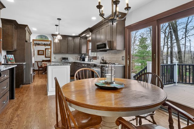 10434 Sourwood Court, Brighton, MI 48114