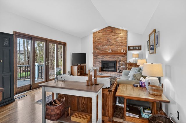 10434 Sourwood Court, Brighton, MI 48114