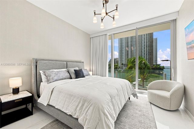 300 Biscayne Blvd Way 301, Miami, FL 33131