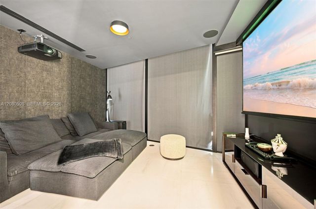 300 Biscayne Blvd Way 301, Miami, FL 33131