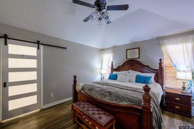 703 Kickapoo, Chandler, TX 75758