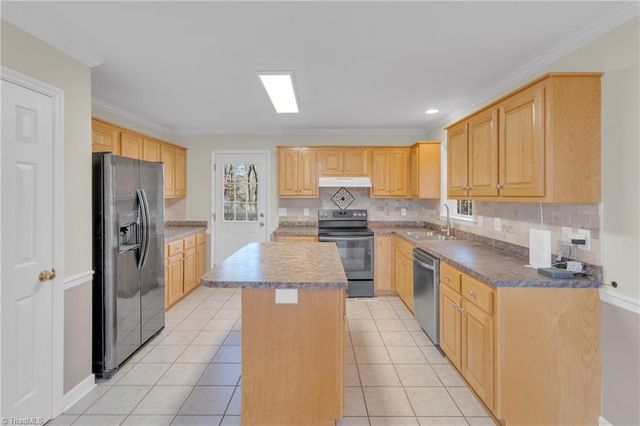 2403 Regency Drive, Randleman, NC 27317