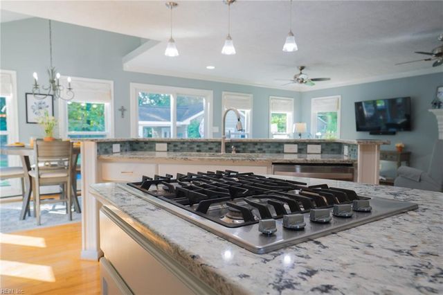 1661 Will O Wisp DR, Virginia Beach, VA 23454
