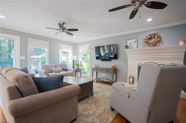 1661 Will O Wisp DR, Virginia Beach, VA 23454