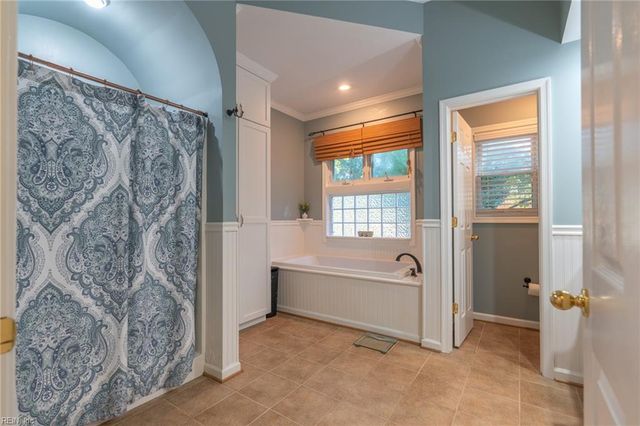 1661 Will O Wisp DR, Virginia Beach, VA 23454