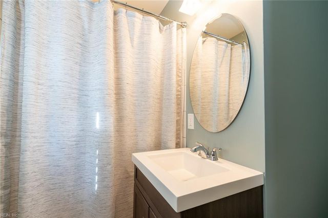 1661 Will O Wisp DR, Virginia Beach, VA 23454