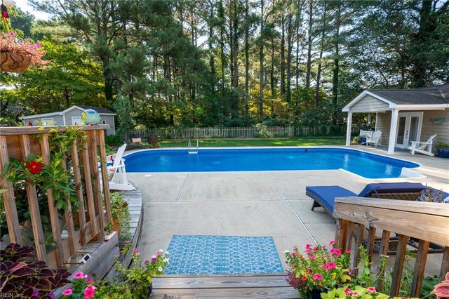 1661 Will O Wisp DR, Virginia Beach, VA 23454