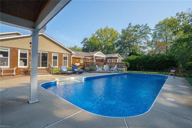 1661 Will O Wisp DR, Virginia Beach, VA 23454