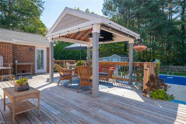 1661 Will O Wisp DR, Virginia Beach, VA 23454