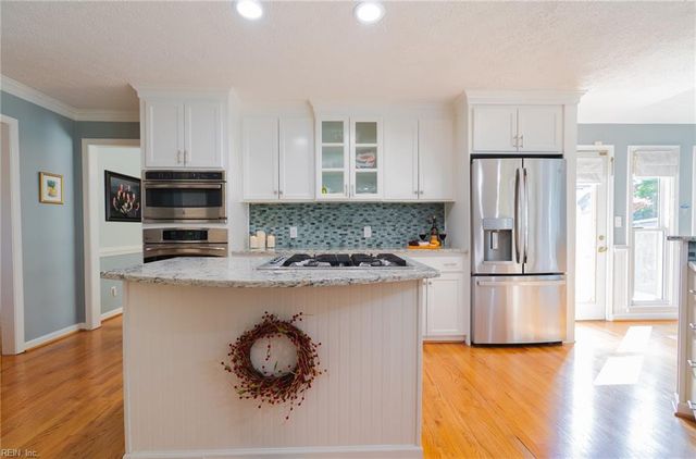 1661 Will O Wisp DR, Virginia Beach, VA 23454