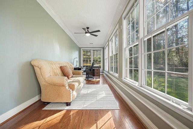 1604 Greenview Court, Woodstock, GA 30189