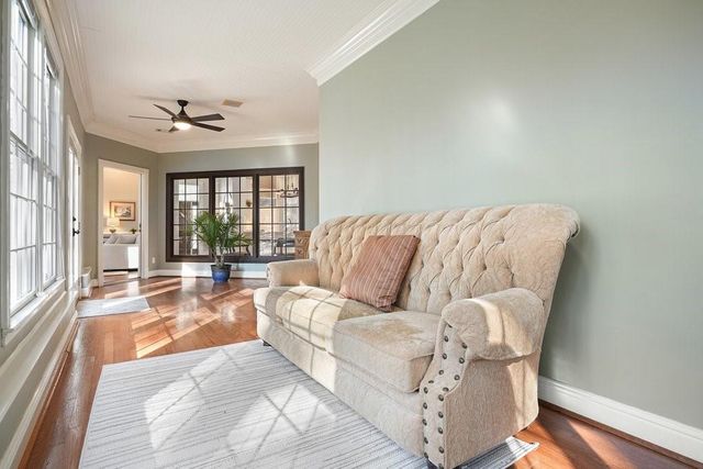 1604 Greenview Court, Woodstock, GA 30189