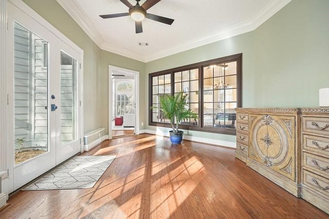 1604 Greenview Court, Woodstock, GA 30189