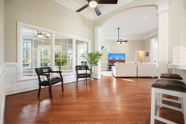 1604 Greenview Court, Woodstock, GA 30189