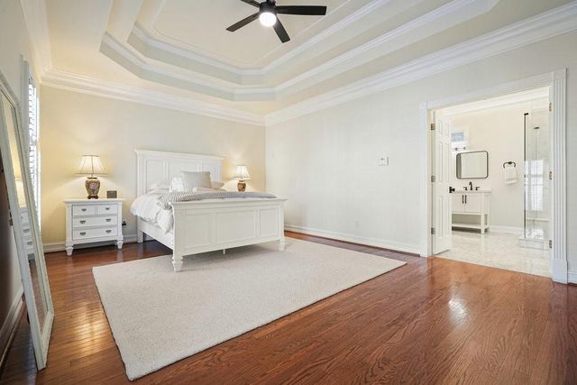 1604 Greenview Court, Woodstock, GA 30189