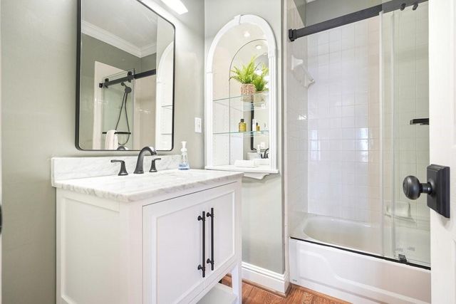 1604 Greenview Court, Woodstock, GA 30189