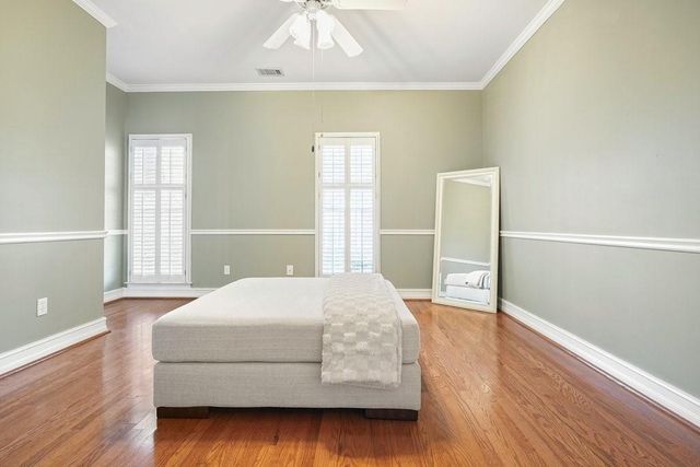 1604 Greenview Court, Woodstock, GA 30189