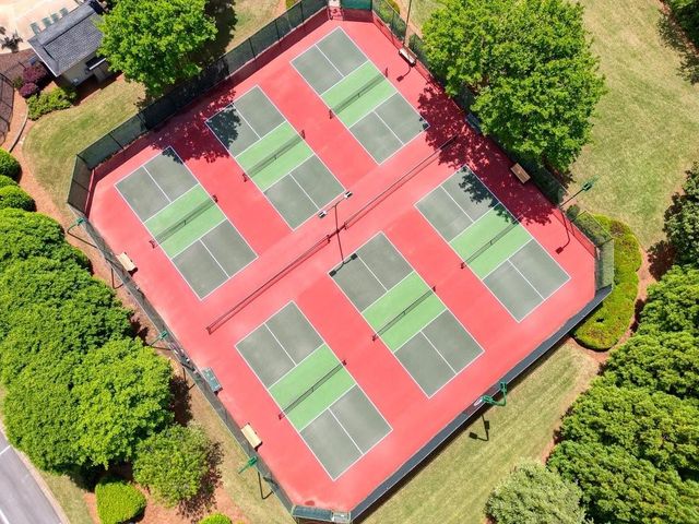 1604 Greenview Court, Woodstock, GA 30189