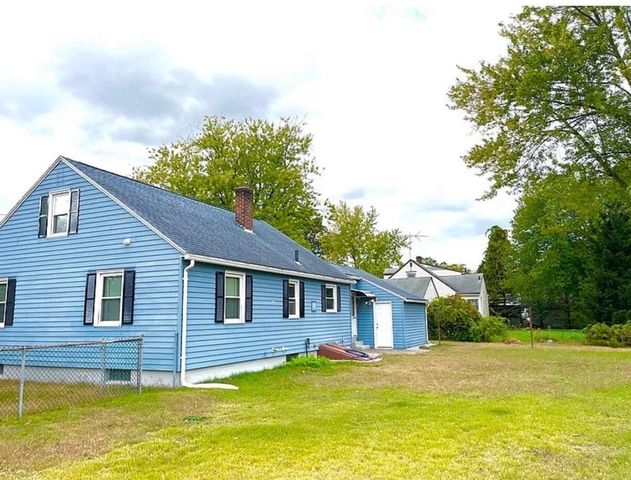 727 Newbury St, Springfield, MA 01104