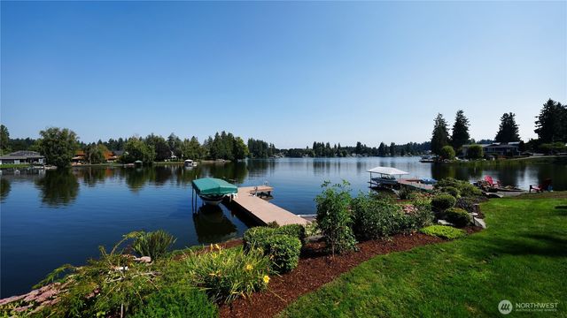 7240 Holmes Island Road SE, Lacey, WA 98503