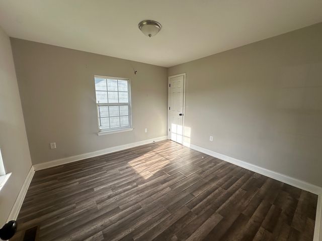 226 Plum St, Clarksville, TN 37042
