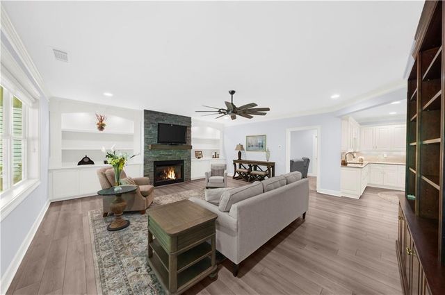 3028 Scarlet Oak Lane, Gainesville, GA 30504