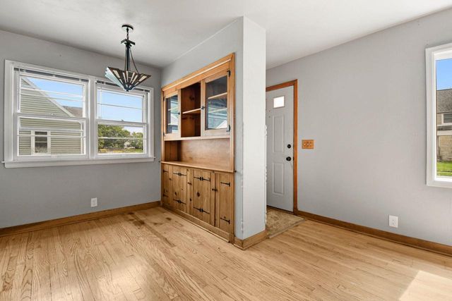 309 4th Street, Waunakee, WI 53597