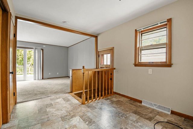 309 4th Street, Waunakee, WI 53597